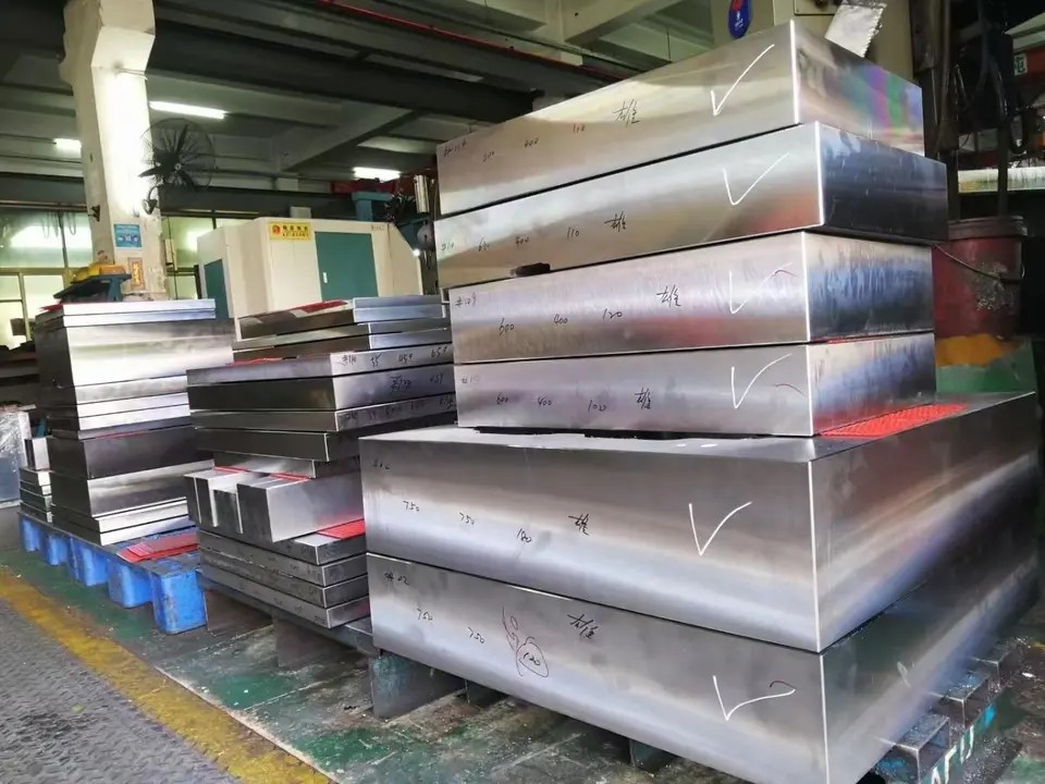 1045 TWO sides cut mild carbon steel plate 1045 TWO sides cut mild carbon steel plate